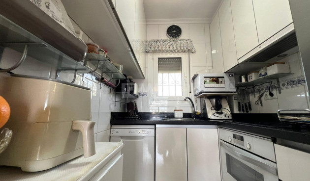 Odsprzedaż - Bungalow - Torrevieja - aguas nuevas