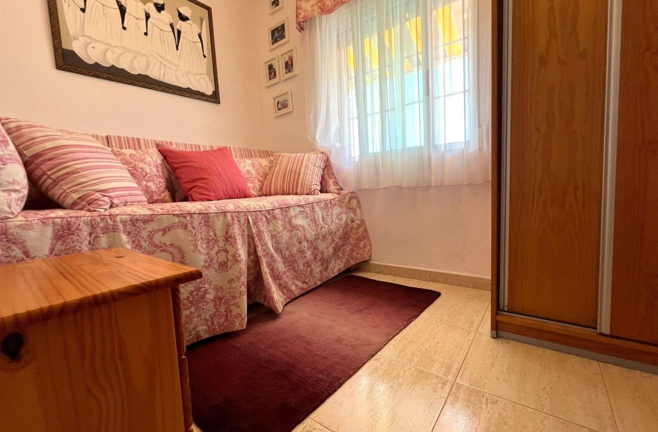 Odsprzedaż - Bungalow - Torrevieja - aguas nuevas