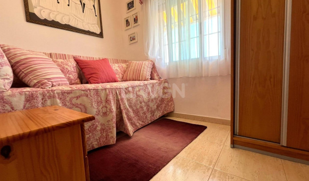Odsprzedaż - Bungalow - Torrevieja - aguas nuevas