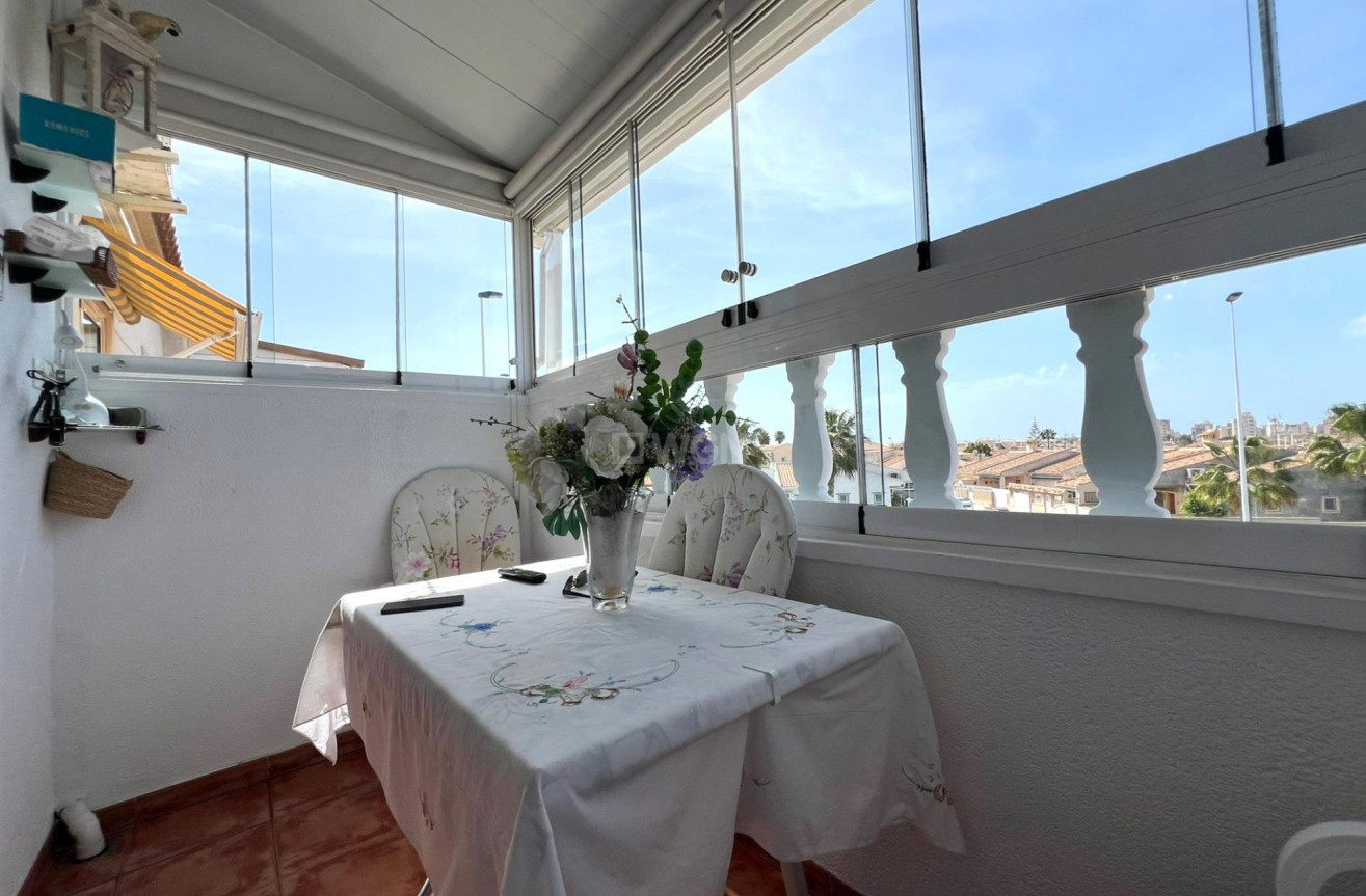 Odsprzedaż - Bungalow - Torrevieja - aguas nuevas