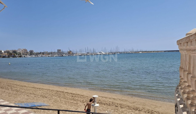 Odsprzedaż - Mieszkanie w bloku - Torrevieja - Acequion
