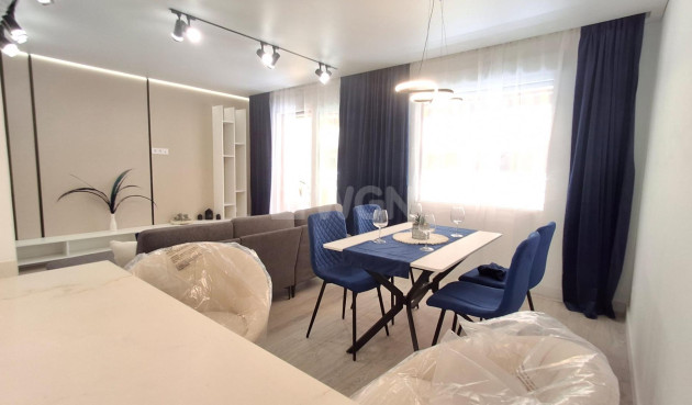 Odsprzedaż - Mieszkanie w bloku - Torrevieja - Acequion
