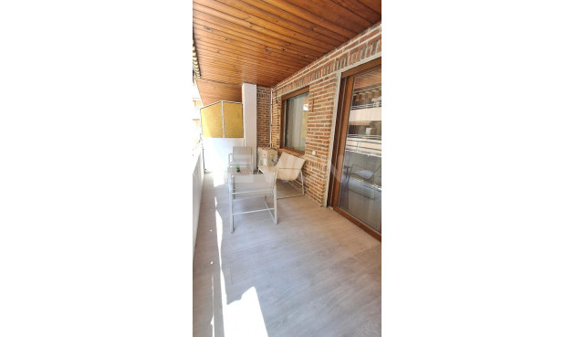 Odsprzedaż - Mieszkanie w bloku - Torrevieja - Acequion