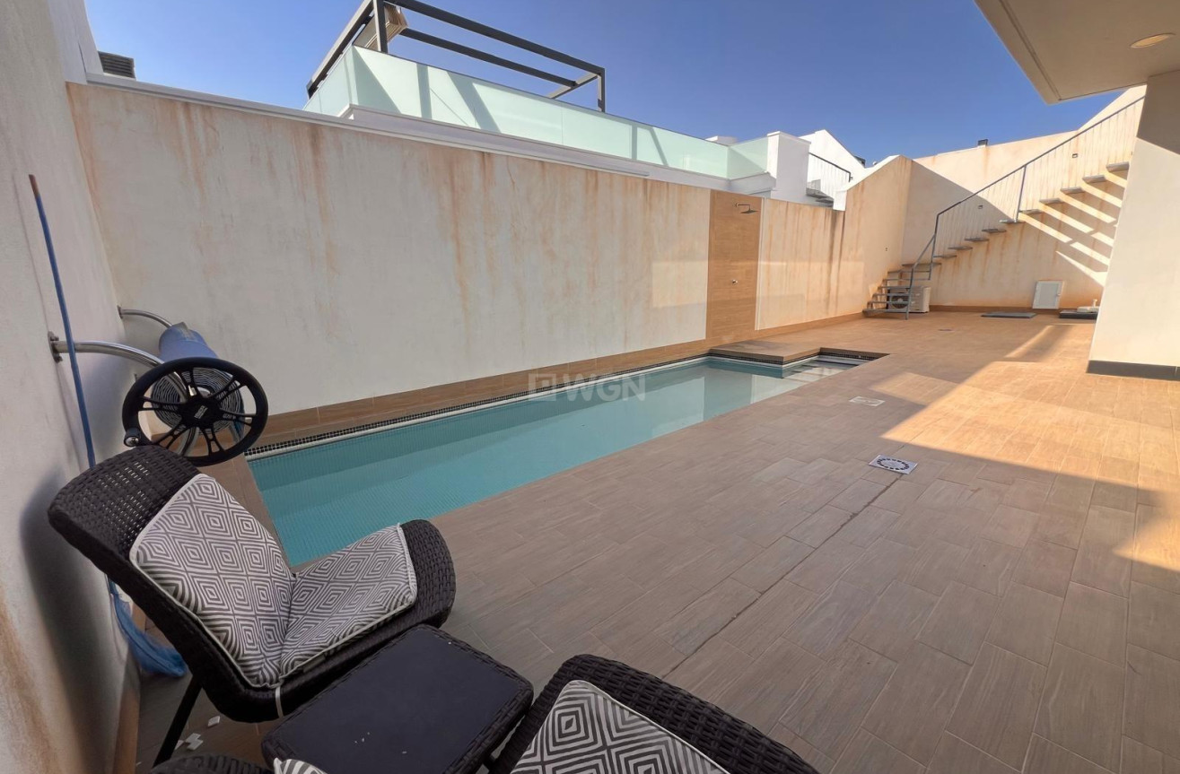 Odsprzedaż - Villa - Orihuela Costa - Lomas de Cabo Roig