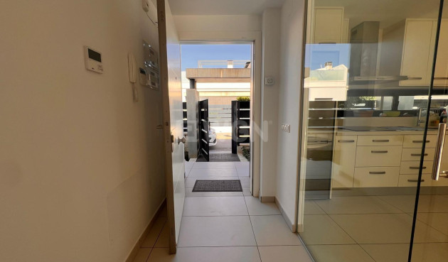Odsprzedaż - Villa - Orihuela Costa - Lomas de Cabo Roig