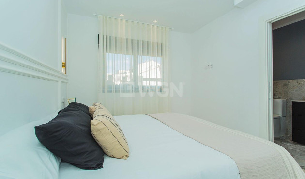 Odsprzedaż - Kamienica - Torrevieja - La Siesta