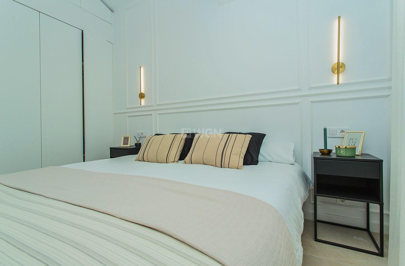 Odsprzedaż - Kamienica - Torrevieja - La Siesta