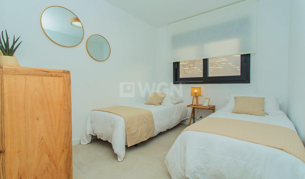 Odsprzedaż - Kamienica - Torrevieja - La Siesta