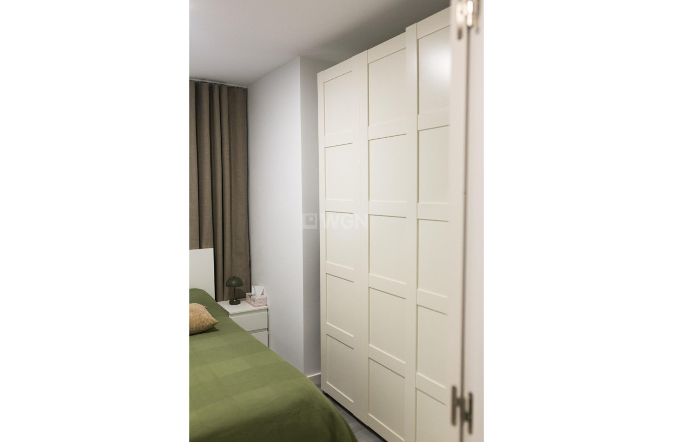 Odsprzedaż - Mieszkanie w bloku - Torrevieja - Centro