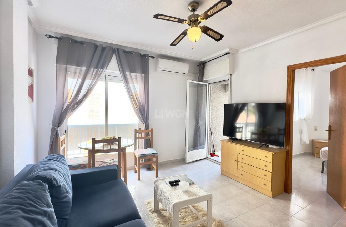Odsprzedaż - Mieszkanie w bloku - Torrevieja - Acequion