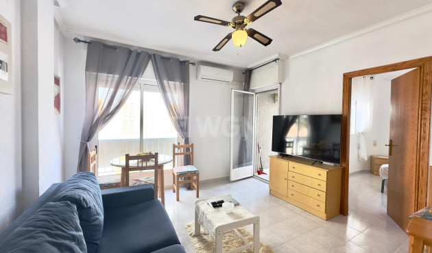 Odsprzedaż - Mieszkanie w bloku - Torrevieja - Acequion