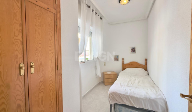 Odsprzedaż - Mieszkanie w bloku - Torrevieja - Acequion