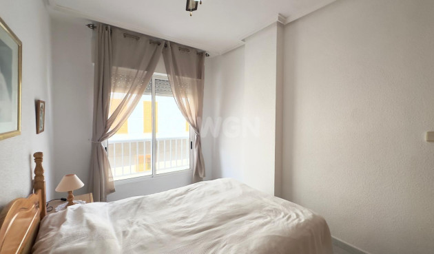 Odsprzedaż - Mieszkanie w bloku - Torrevieja - Acequion