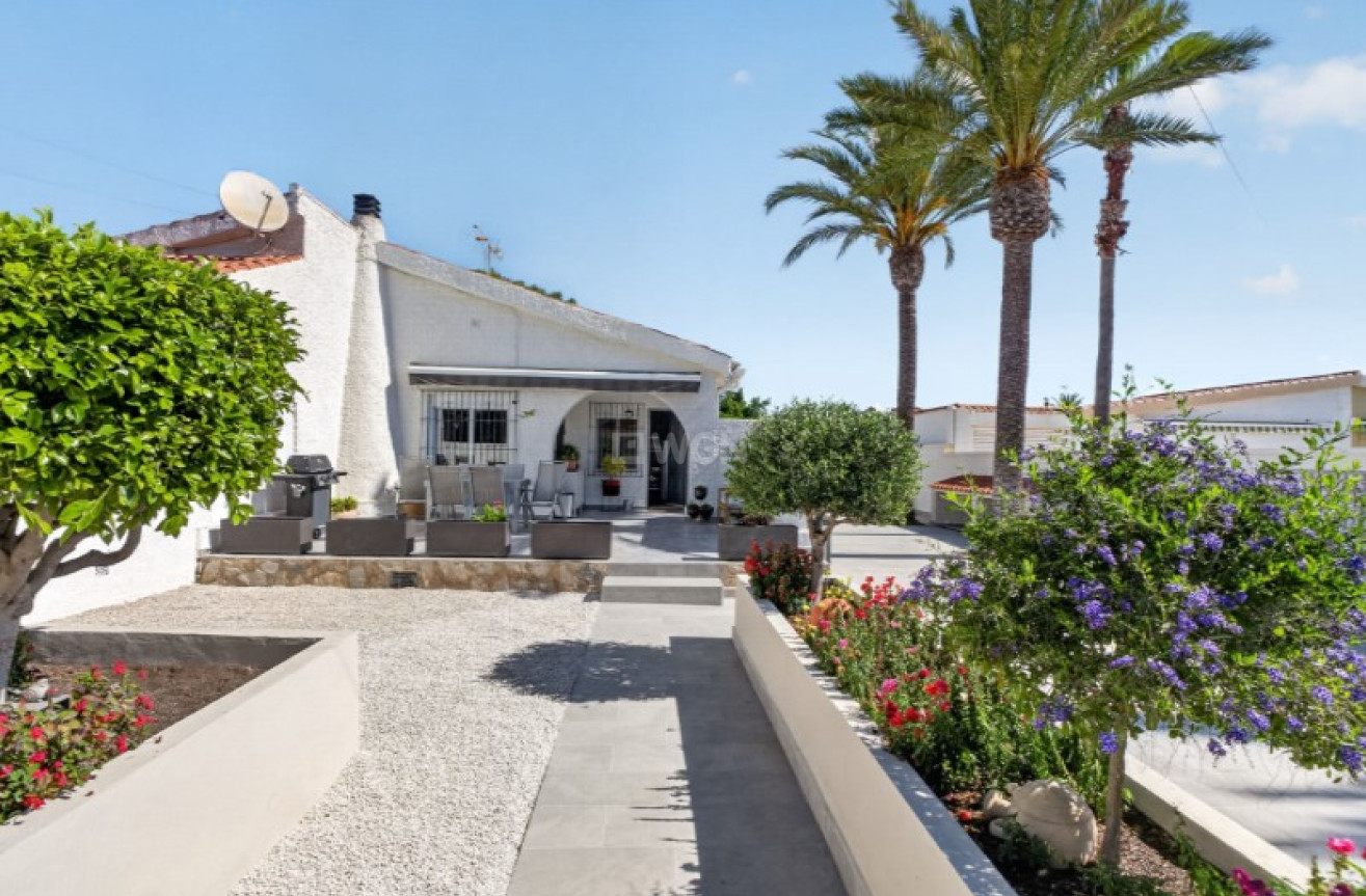 Odsprzedaż - Villa - Torrevieja - Costa Blanca