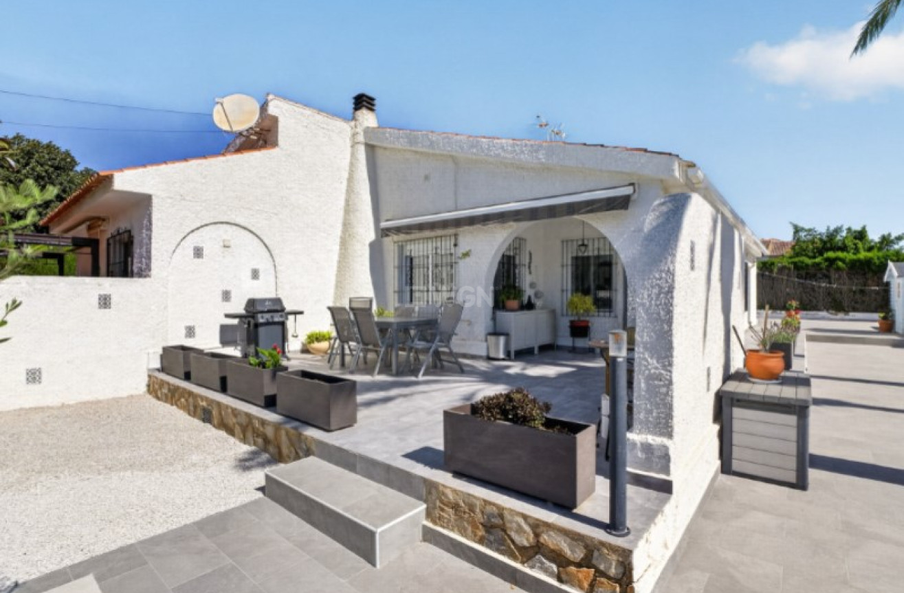 Odsprzedaż - Villa - Torrevieja - Costa Blanca