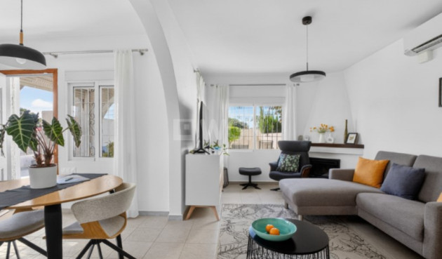 Odsprzedaż - Villa - Torrevieja - Costa Blanca