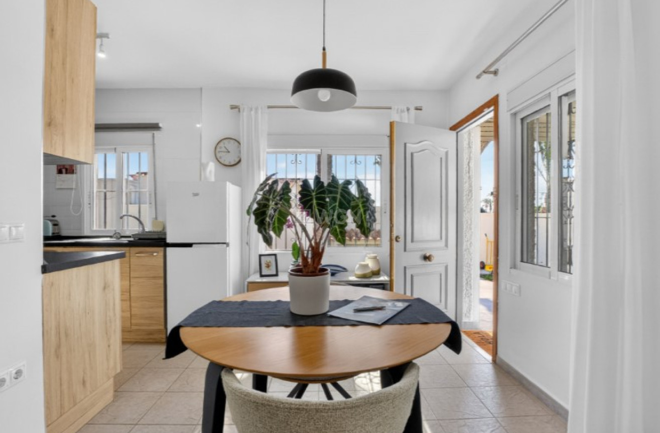 Odsprzedaż - Villa - Torrevieja - Costa Blanca