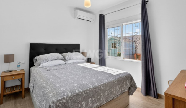 Odsprzedaż - Villa - Torrevieja - Costa Blanca