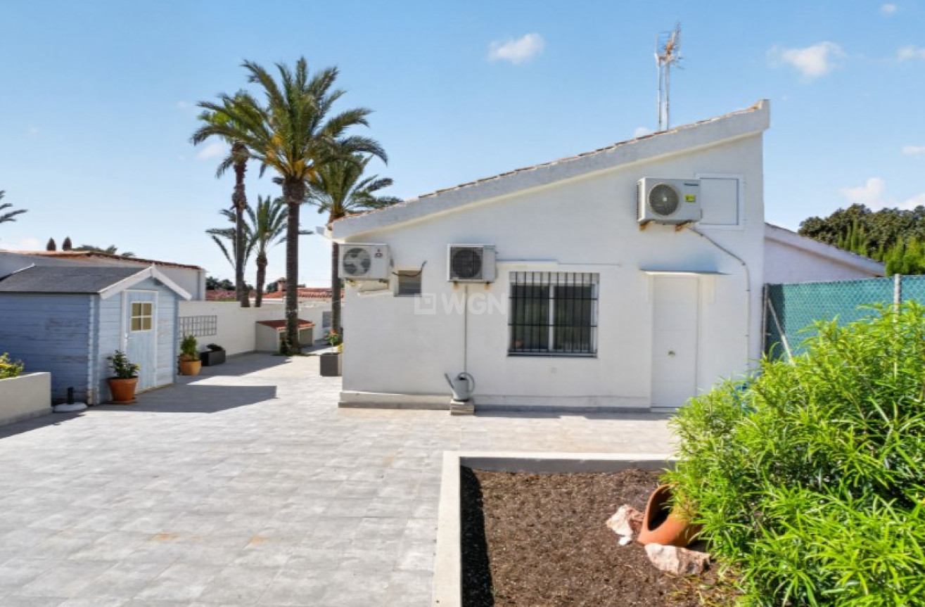 Odsprzedaż - Villa - Torrevieja - Costa Blanca
