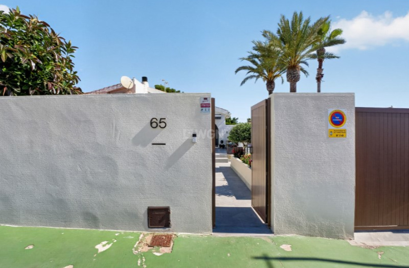 Odsprzedaż - Villa - Torrevieja - Costa Blanca