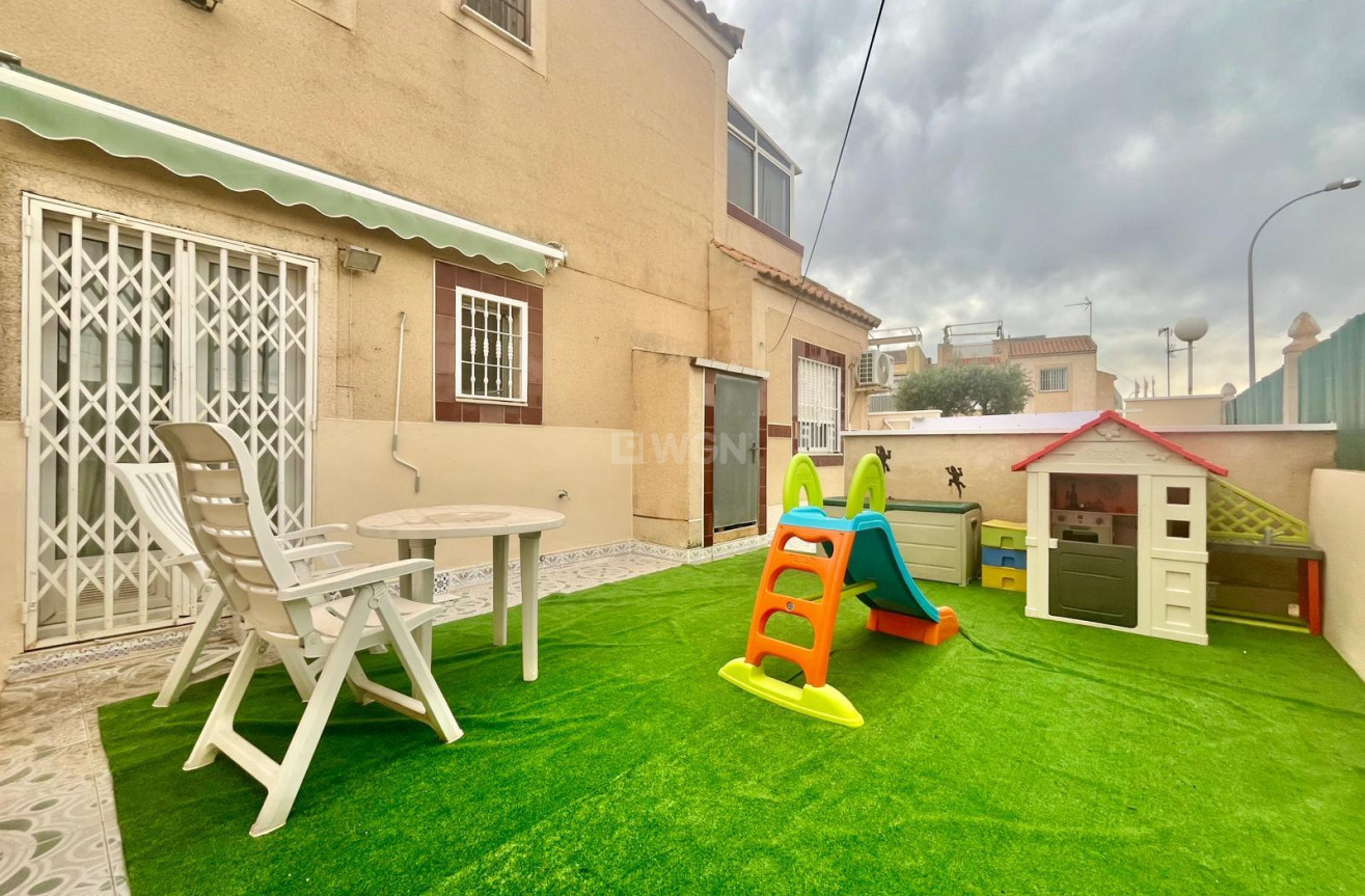 Odsprzedaż - Bungalow - Torrevieja - Paraje Natural