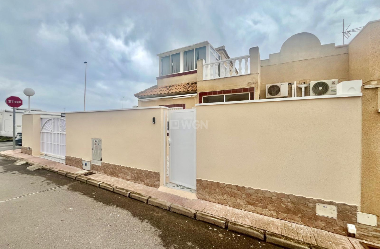 Odsprzedaż - Bungalow - Torrevieja - Paraje Natural
