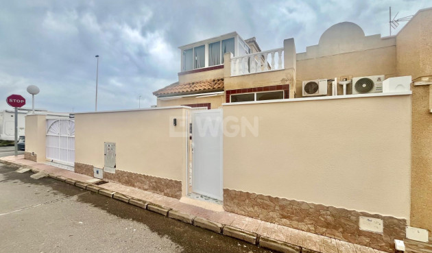 Odsprzedaż - Bungalow - Torrevieja - Paraje Natural
