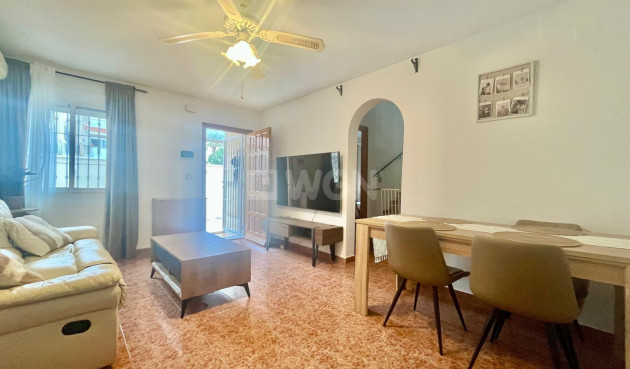 Odsprzedaż - Bungalow - Torrevieja - Paraje Natural