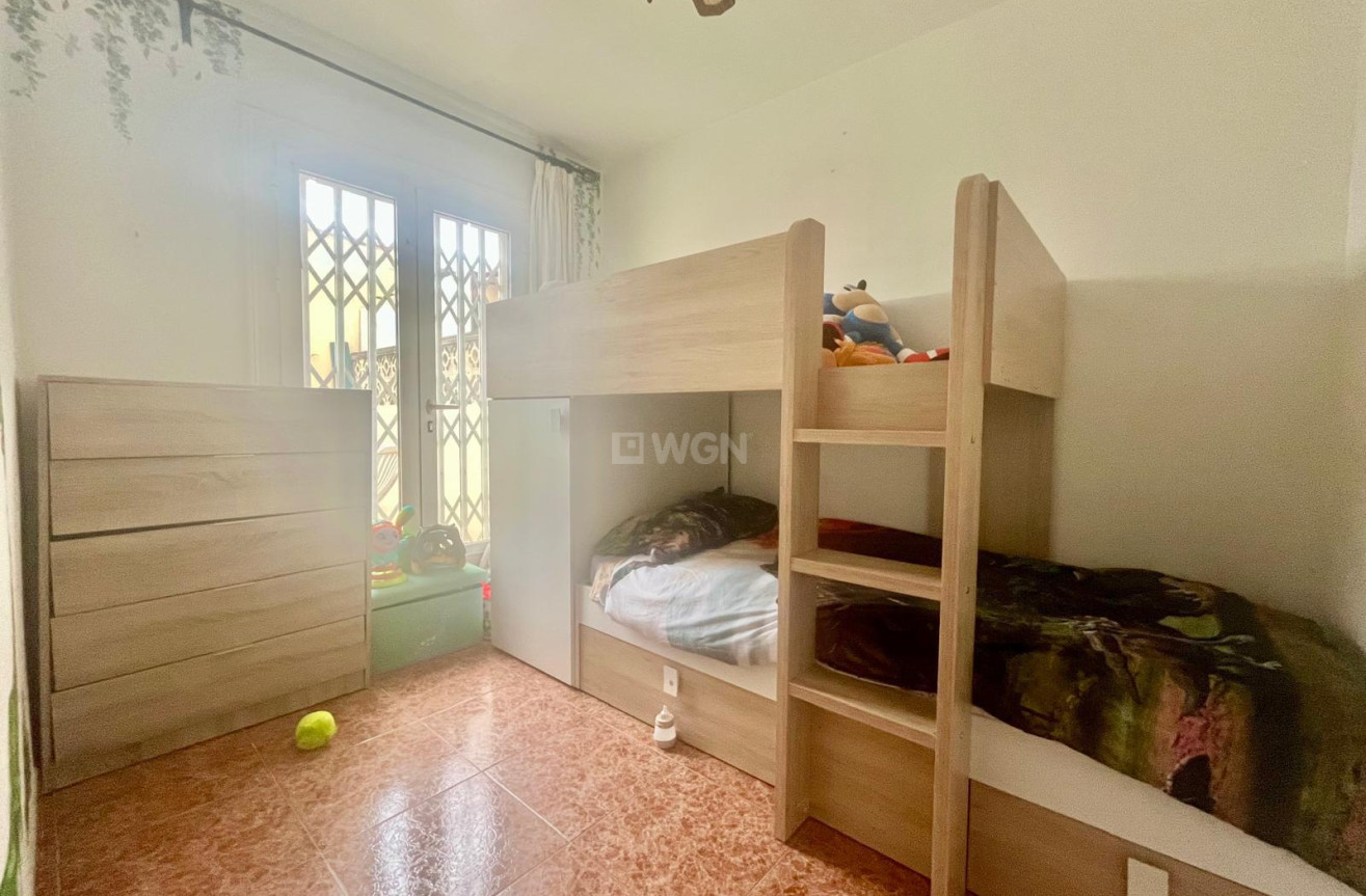 Odsprzedaż - Bungalow - Torrevieja - Paraje Natural
