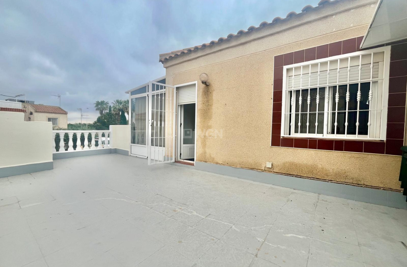 Odsprzedaż - Bungalow - Torrevieja - Paraje Natural