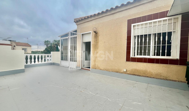 Odsprzedaż - Bungalow - Torrevieja - Paraje Natural