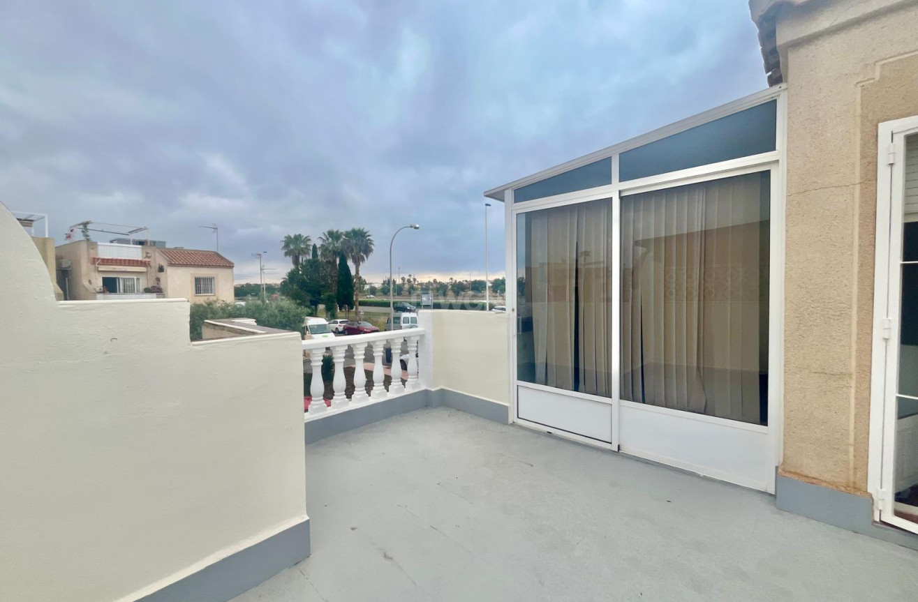 Odsprzedaż - Bungalow - Torrevieja - Paraje Natural