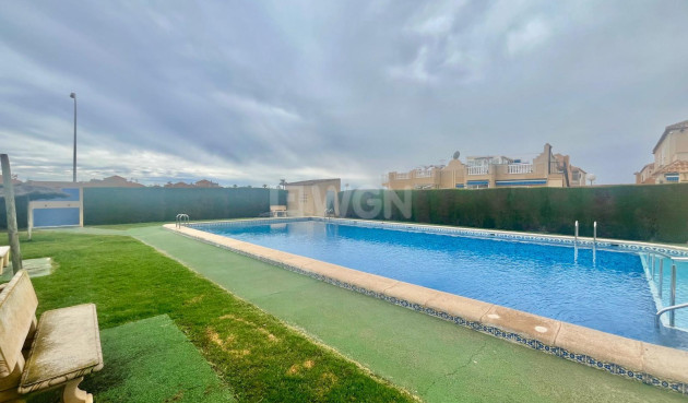 Odsprzedaż - Bungalow - Torrevieja - Paraje Natural