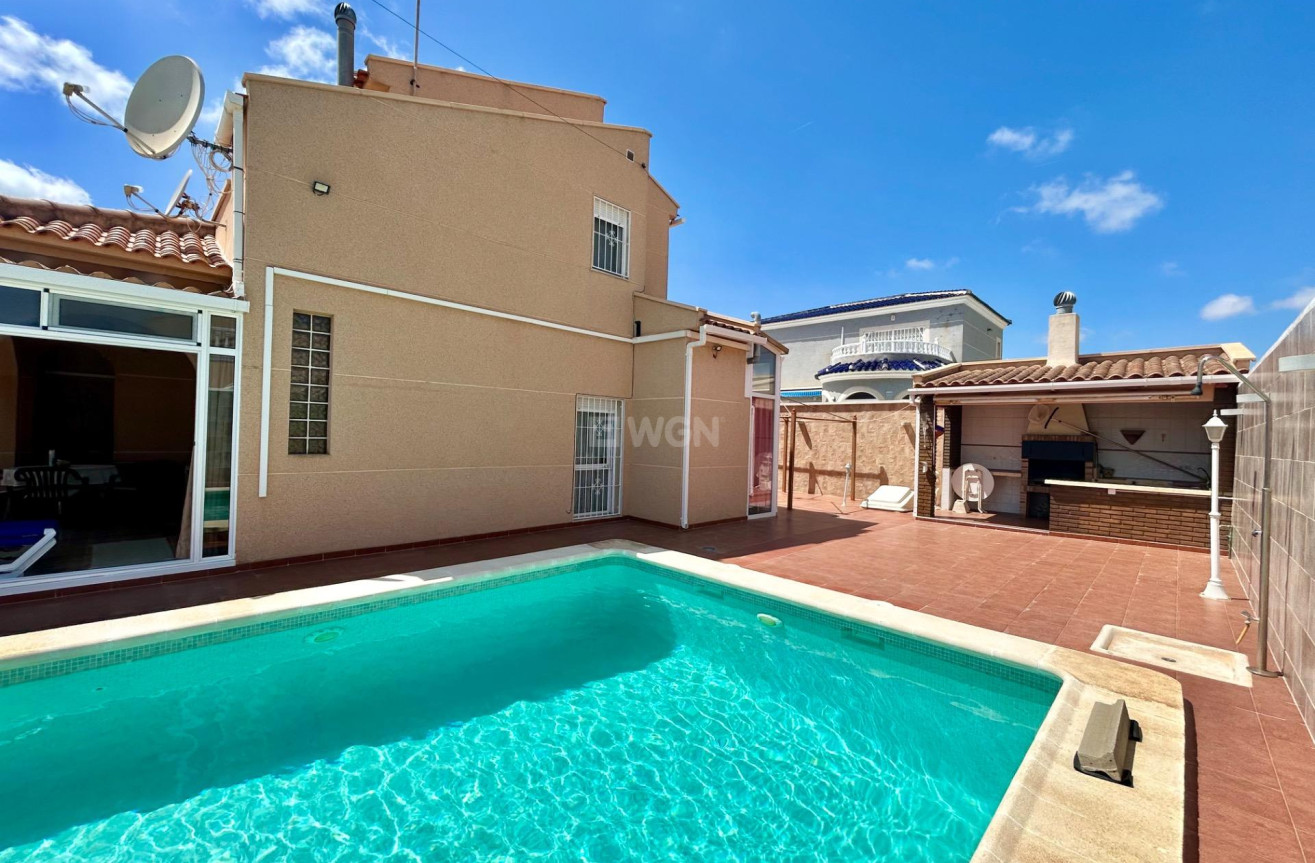 Odsprzedaż - Villa - Torrevieja - San Luis