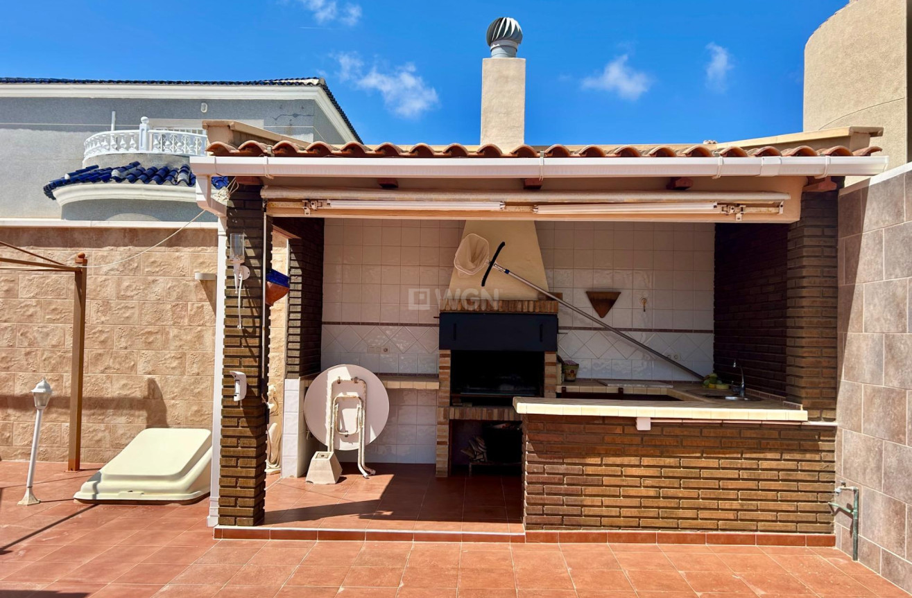 Odsprzedaż - Villa - Torrevieja - San Luis