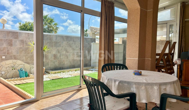 Odsprzedaż - Villa - Torrevieja - San Luis