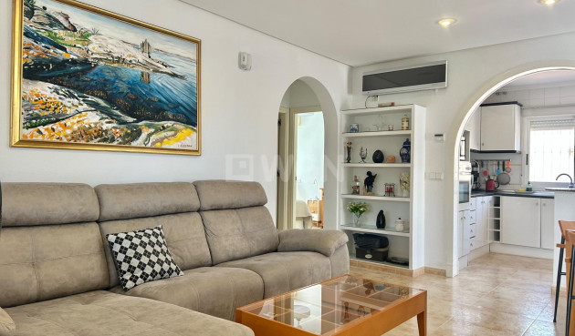 Odsprzedaż - Villa - Torrevieja - San Luis