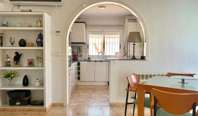 Odsprzedaż - Villa - Torrevieja - San Luis