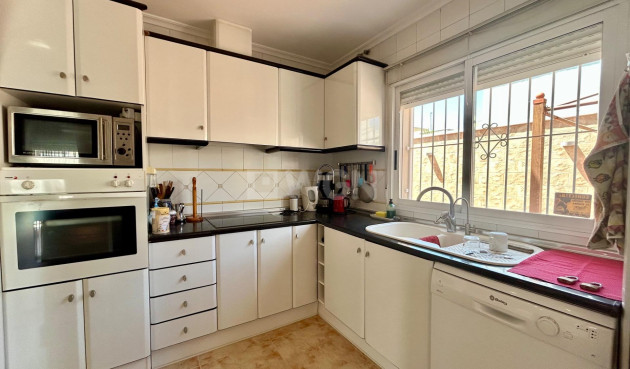 Odsprzedaż - Villa - Torrevieja - San Luis