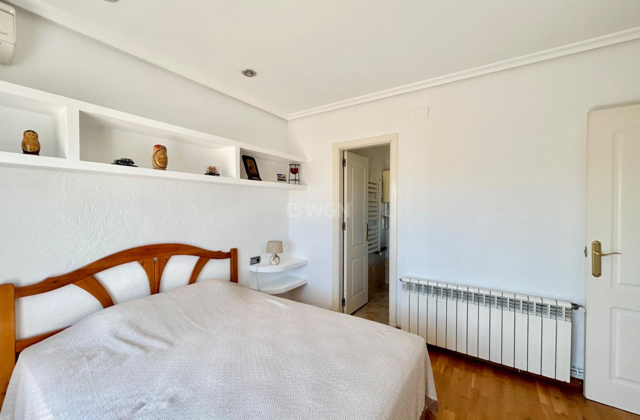 Odsprzedaż - Villa - Torrevieja - San Luis