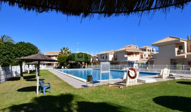 Odsprzedaż - Mieszkanie w bloku - Orihuela Costa - Costa Blanca