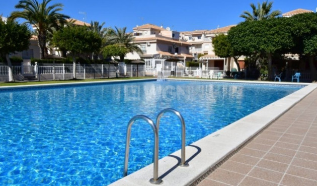 Odsprzedaż - Mieszkanie w bloku - Orihuela Costa - Costa Blanca