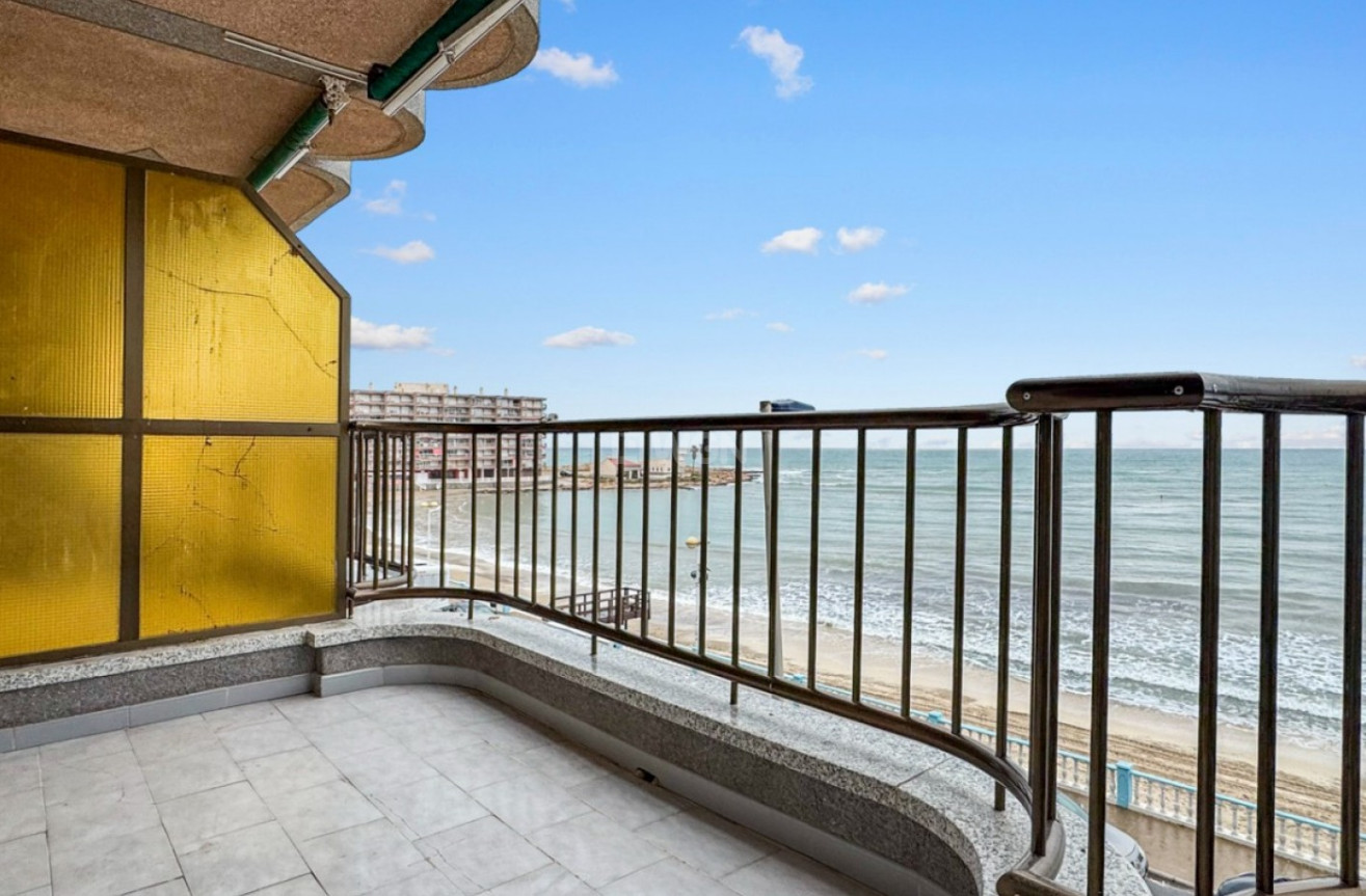 Odsprzedaż - Mieszkanie w bloku - Torrevieja - Costa Blanca