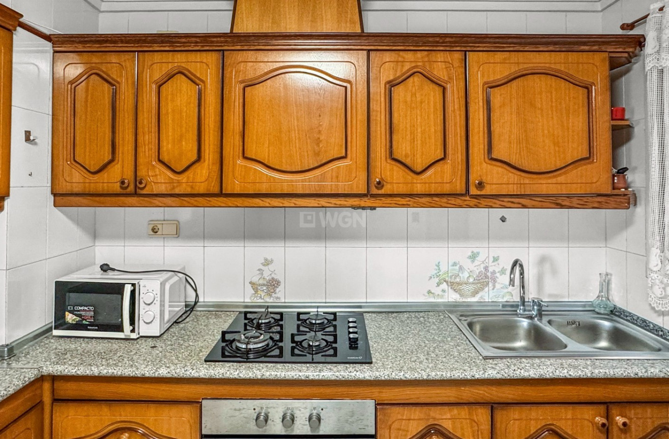 Odsprzedaż - Mieszkanie w bloku - Torrevieja - Costa Blanca