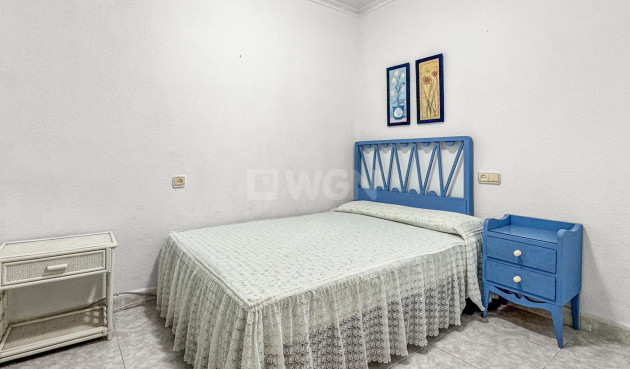 Odsprzedaż - Mieszkanie w bloku - Torrevieja - Costa Blanca