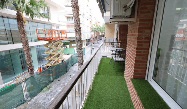 Odsprzedaż - Mieszkanie w bloku - Torrevieja - Costa Blanca