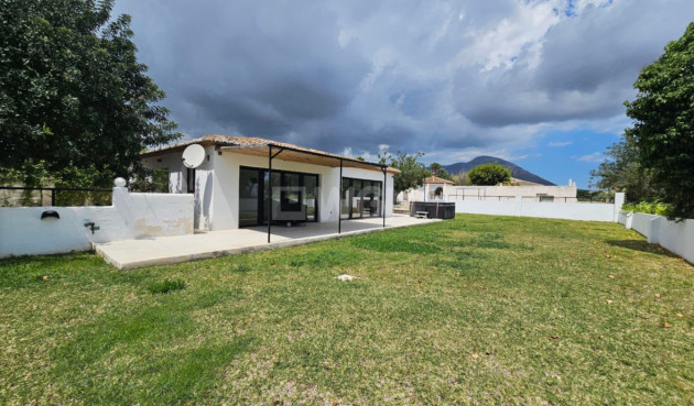 Odsprzedaż - Villa - Jávea - Costa Blanca