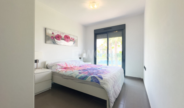 Odsprzedaż - Mieszkanie w bloku - La Zenia - Costa Blanca
