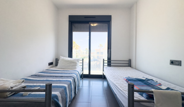 Odsprzedaż - Mieszkanie w bloku - La Zenia - Costa Blanca