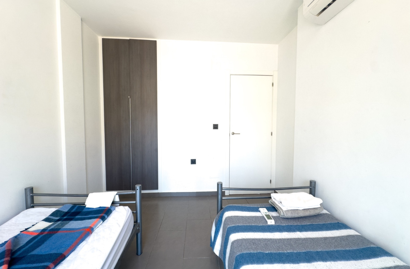 Odsprzedaż - Mieszkanie w bloku - La Zenia - Costa Blanca
